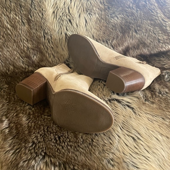 Crown Vintage Suede Booties - Picture 7 of 8